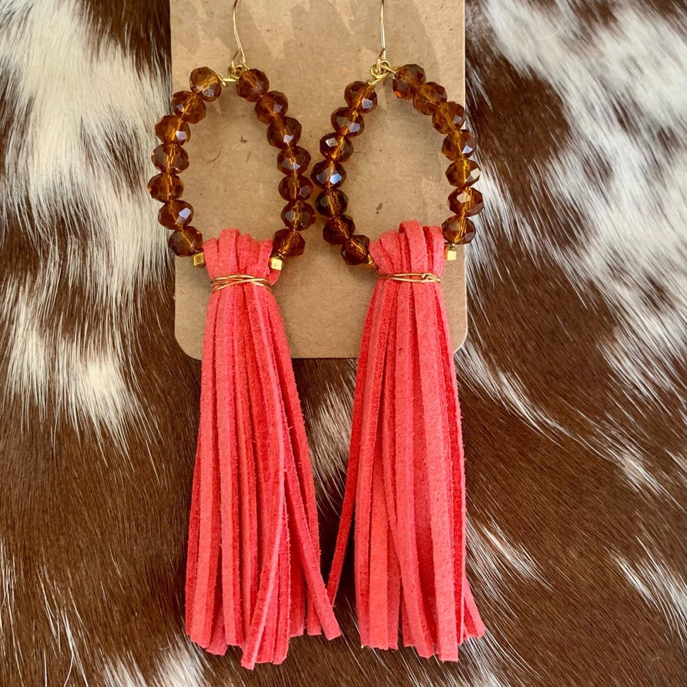 🌾 Coral Tassel Earrings - Picture 1 of 5